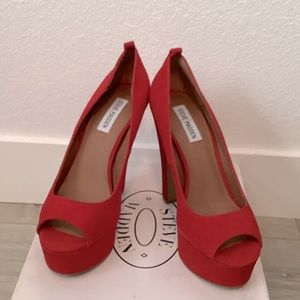 Steve Madden platform open toe heels